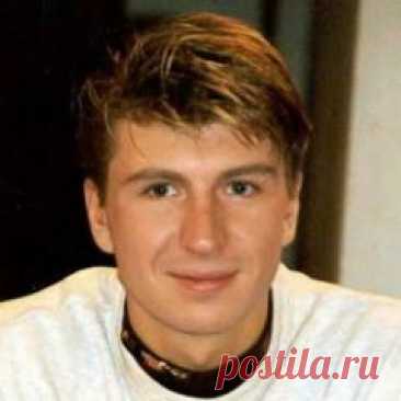 18 марта в 1980 году родился Алексей Ягудин-ФИГУРИСТ