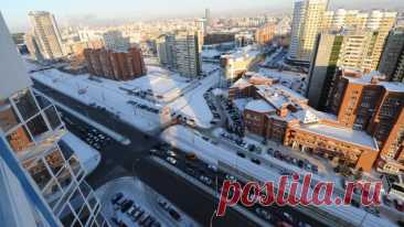 Екатеринбург ночью накрыл сильный снегопад