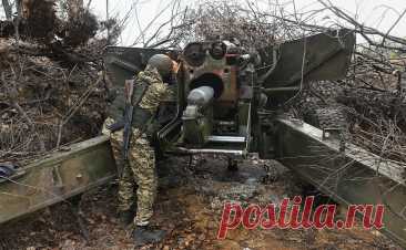 Российские военные уничтожили РСЗО Vampire и HIMARS. Военные западной группировки войск уничтожили иностранную технику ВСУ — три 155-мм гаубицы М777, три боевые машины реактивных систем залпового огня Vampire, а также «Град» и HIMARS.