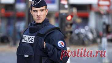 В Париже мужчина угрожал взорвать здание консульства Ирана