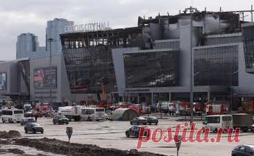 «Известия» узнали об обнаружении на трассе М-3 автомата после теракта. Сотрудники ДПС нашли в кювете трассы М-3 «Украина» в Калужской области автомат Калашникова, который мог принадлежать террористам, напавшим на «Крокус Сити Холл».