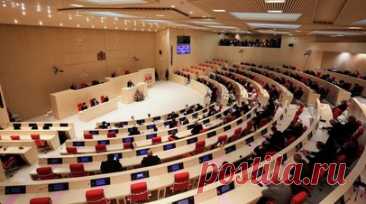 Грузинский парламент принял закон об иноагентах во втором чтении. Парламент Грузии на пленарном заседании во втором чтении одобрил закон об иноагентах. Читать далее
