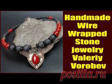 Handmade wire jewelry Valeriy Vorobev. Wire Wrapped stone necklace pendant.