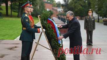Президент Узбекистана приедет в Москву на Парад Победы