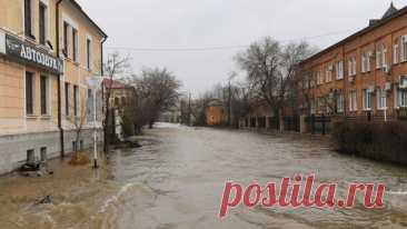 Мэр Орска рассказал о возможных вариантах отвода воды из жилых массивов