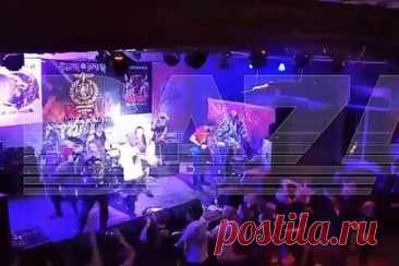 Появилось видео начала рейда силовиков на концерте «Коррозии Металла»