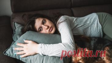 Healthline пересказывает данные CDC о распространенности частой усталости и признаках, при которых стоит обратиться к врачу.