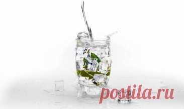 Потребление жидкости и вес. Как научиться #пить?
Но как связаны #потребление_жидкости и #вес?