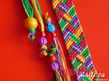 Фенечки из цветных ниток. Схемы | Макраме и вязание на вилке