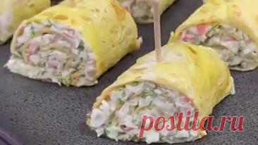 Vindy | 😋 Безумно вкусная закуска 📝 Ингредиенты: Начинка: Крабовые палочки - 100гр Сыр - 50гр Чеснок - 1-2 зубчика Укроп (по вкусу) Майонез (по вкусу) Основа: Яйца - 2 шт Соль (по вкусу) Приятного аппетита! | Дзен