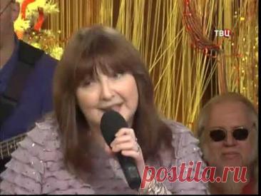 Екатерина Семёнова - "Снежинка" (муз. и сл. Е. Семёнова). Программа "Приют комедиантов" (31.12.2013)