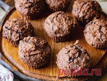 Вкус плотнее, сладость в меру, и никакой тяжести в желудке потом! Кто ещё овсянку не молол – советуем начать. Кексы улетают! | Рецепты с фото и видео - только лучшее от Аймкук | Дзен