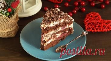 Торт «Черный лес» Ингредиенты:Сливочное масло — 185 гШоколад 70% — 150 гМолоко — 125 млМука — 175 гРазрыхлитель — 1 ч. л.Сахар коричневый — 375 гКакао — 1 ст. л.Яйца — 3 шт.Кефир —75 млНачинка:Сливки 33% — 700 млКирш (по желанию) — 2 ст....