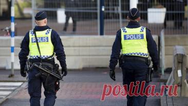 В Швеции полицейские арестовали 12-летнего киллера. В Швеции полицейские арестовали 12-летнего киллера, пишет Oddity Central. По данным правоохранительных органов, подросток получил $27 тысяч, получив заказ конкретного человека, однако выстрелил в другого молодого человека, который ...