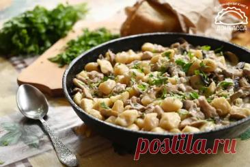 Почему я раньше не узнал об этом блюде? Галушки с курицей и грибами, которые любят на Донбассе