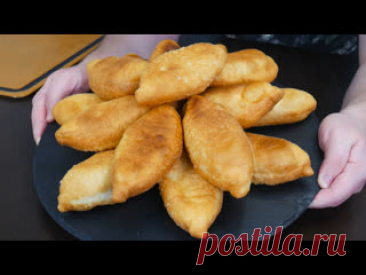 Жареные пирожки с капустой. Как у бабушки! Рецепт теста и вкусной начинки. Вам понадобится:на 15штЖарить в масле при 160СТесто:Вода теплая 125млМолоко теплое 125мл (можно взять только воду)Дрожжи сухие 5гСахар 10гСоль 7гМука 400гМасло подсолнечное 30гНачинка:Капуста 900гЛук 150гСоль10гСахар 10-15гМасло сливочное 100гЯйца вареные 3-4штМасло 1л