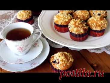 Нежнейшие? Маффины с черной смородиной!? Вкуснее я ещё не ела! Ингредиенты-180 гр муки-100 мл молока-30 гр сливочного масла-120 гр сахара-1 ч.л разрыхлителя-1 яйцо-10 гр ванильного сахара-2 горсти ягод смородины*Штрейзель*-50 гр муки-40 гр сахара-40 гр сливочного масла