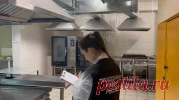 СК проводит проверку сообщений об отравлении учащихся в колледже в Петербурге. В Санкт-Петербурге следователи начали проверку после сообщений об отравлении учащихся в столовой одного из колледжей города. Читать далее