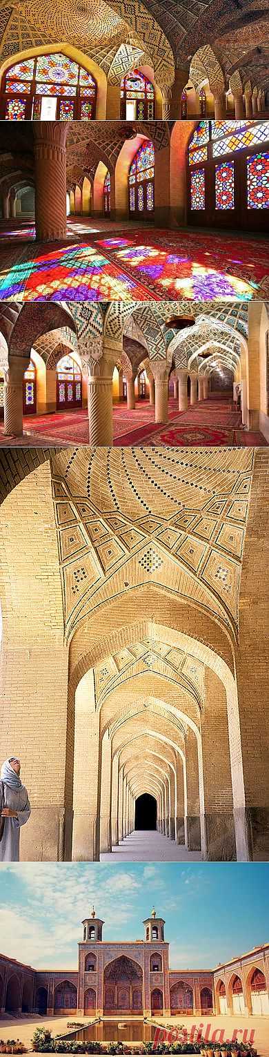 Мечеть Насир аль - Мульк (Иран).