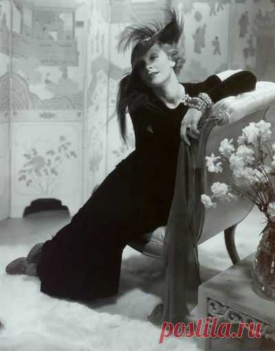 Marlene Dietrich 1932