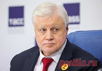 Миронов предложил ввести единую скидку на авиабилеты для студентов. Председатель партии "Справедливая Россия - За правду" отметил, что студенты часто ездят к родным и путешествуют по стране