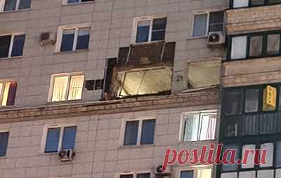 В Красногорске развернули оперштаб после удара дрона по жилому дому. На месте ЧП работают оперативные службы, МЧС и правоохранительные органы