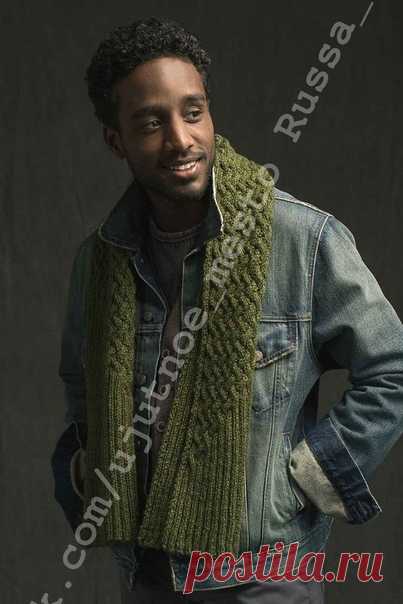 Двусторонний шарф
Размер:
Длина – 140 см,
Ширина в центре – 22 см,
Ширина по краям – 28 см.
Необходимые материалы:
Пряжа HiKoo Simplinatural (40% альпака, 40% мериносовая шерсть, 20% шелк; 167 м / 100 грамм в мотке) – 4 мотка.
Необходимые инструменты:
Спицы № 5, дополнительная спица.
Плотность вязания:
32 петли и 24 ряда = 10 см резинки 2х2 в нерастянутом состоянии.
Замечание:
Шарф выполняется прямыми и обратными рядами из конца в конец.
Рисунок со жгутам...