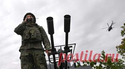 «Не оставляют попыток ударить по мирным городам»: за ночь над Россией сбито 19 украинских БПЛА. Минувшей ночью силы ПВО сбили 19 украинских БПЛА над Россией, сообщили в Минобороны. Беспилотники были перехвачены над Волгоградской, Брянской, Курской, Белгородской, Воронежской, Орловской и Саратовской областями. В результате атаки в Волгоградской области повреждено здание котельной и произошли возгорания на территории объектов ТЭК, а в Курской области загорелась трава на площади около 500 кв. м.…