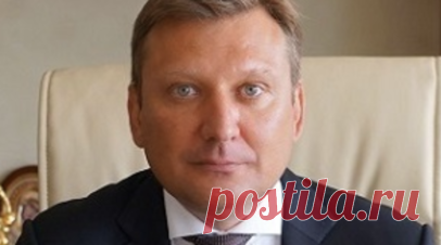 Первый проректор РУДН Назюта рассказал о развитии цифровизации в вузе. Первый проректор — проректор по экономической деятельности Российского университета дружбы народов имени Патриса Лумумбы Сергей Назюта рассказал, как возможности цифровизации влияют на образовательный процесс в университетах. Читать далее