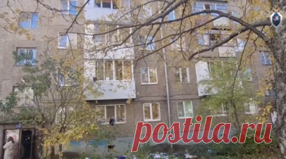Врачи прооперировали девочку, которую отец выбросил из окна в Уфе. Врачи прооперировали ребёнка, которого отец выбросил из окна четвёртого этажа в Уфе. Об этом рассказали ТАСС в республиканском Минздраве. Читать далее