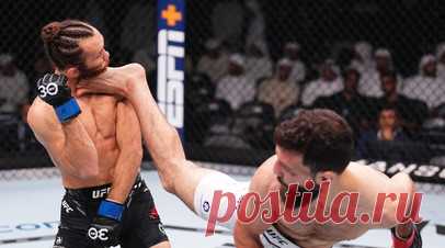Бой UFC Башарат — Генри признан несостоявшимся из-за удара в пах. Поединок Абсолютного бойцовского чемпионата (UFC) с участием Джавида Башарата из Афганистана и Виктора Генри из США завершён досрочно. Читать далее