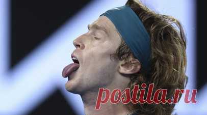 Рублёв десятый раз в карьере проиграл в четвертьфинале турнира Большого шлема. Российский теннисист Андрей Рублёв не смог пробиться в полуфинал Открытого чемпионата Австралии 2024 года. Читать далее