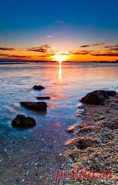 St Kilda Beach, Victoria, Australia | Sky