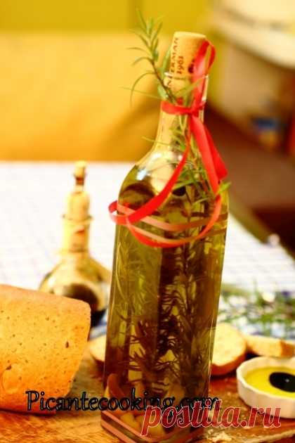 Оливкова олія з ароматом лимона, розмарину і запашного перцю | Picantecooking