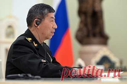 Китай заявил об укреплении доверия к Армии России. Визит министра обороны КНР Ли Шанфу в Россию укрепил стратегические связи и углубил взаимное доверие между армиями двух стран. Итоги визита подвел официальный представитель Минобороны Тан Кефей. Он заявил, что визит отражает «углубление взаимного доверия между двумя странами и независимость сотрудничества».