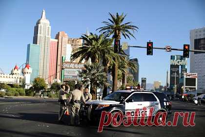 Журналиста-расследователя зарезали на пороге его дома в США. Журналист-расследователь Джефф Герман был найден мертвым с ножевыми ранениями на пороге собственного дома в Лас-Вегасе. По предварительным данным, журналист был смертельно ранен в ходе ссоры, которая произошла за пределами дома. Личность подозреваемого пока не установлена.