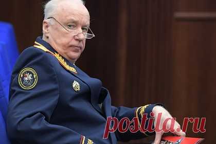 Бастрыкин поручил разобраться в истории оставшейся без жилья блокадницы. Глава Следственного комитета России (СКР) Александр Бастрыкин поручил разобраться в истории пенсионерки из Санкт-Петербурга, которую обманом лишили жилья. Мошенники представились блокаднице сотрудниками администрации города и попросили подписать документы, которые оказались согласием на продажу жилья.