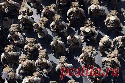 США отправят к берегам Израиля группу военных для усиления в регионе. США отправят к берегам Израиля группу из четырех тысяч военных для усиления собственных позиций в регионе. Об этом сообщает газета The Washington Post со ссылкой на источники в Министерстве обороны. Соответствующее решение стало реакцией на обострение конфликта между Израилем и исламистской группировкой ХАМАС.