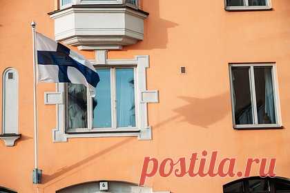 Два самолета с российским ядерным топливом вылетели из Финляндии. Представитель Центра радиационной безопасности STUK Петтери Тииппана в социальной сети Twitter заявил, что два самолета с российским ядерным топливом вылетели из Финляндии вечером в субботу, 16 апреля. При этом Тииппана не сообщил, куда именно направились воздушные судна с российским топливом.