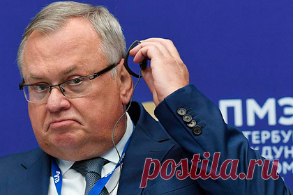 Костин выступил против преференций Visa и Mastercard при оплате на Wildberries. Глава ВТБ Андрей Костин высказался против преференций для платежных систем при оплате покупок на Wildberries. Конфликт начался после того, как Wildberries ввела двухпроцентную комиссию для оплаты иностранными картами, а исключение сделала для держателей карт «Мир», пользователей Системы быстрых платежей (СБП).
