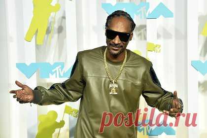 Снуп Догг и Шаде войдут в Зал славы авторов песен. Музыканты Снуп Догг, Шаде и Тедди Райли в 2023 году войдут в Зал славы авторов песен. Церемония награждения состоится 15 июня. Также в Зал славы будут включены Глория Эстефан, Глен Баллард, Лиз Роуз и Джефф Линн. Дополнительные лауреаты специальной премии будут объявлены в ближайшее время.