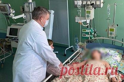 Спасшего девочек при нападении украинских диверсантов мальчика наградили медалью. По поручению председателя Следственного комитета (СК) Александра Бастрыкина, ведомственной медалью «Доблесть и отвага» наградили десятилетнего мальчика, спасшего девочек при нападении украинских диверсантов в Брянской области. В ведомстве отметили проявленные мальчиком героизм и самоотверженность.