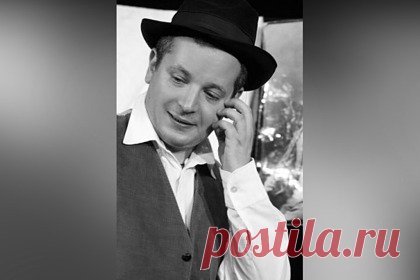 Сыгравший в «Улицах разбитых фонарей» актер Николаев умер в возрасте 46 лет. Актер Сергей Николаев, сыгравший роли в сериалах «Улицы разбитых фонарей» и «Тайны следствия», умер в возрасте 46 лет. Об этом сообщила пресс-служба петербургского Государственного драматического театра «Комедианты». Смерть артиста наступила 31 августа, причины не уточняются. Театр отменил спектакли с его с участием.
