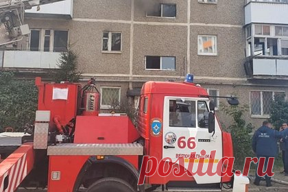 Российская пенсионерка с семимесячной внучкой погибли из-за телевизора. В Верхней Пышме пенсионерка с семимесячной внучкой заживо сгорели в квартире жилого дома, расположенного на улице Петрова. Предположительно, они отравились угарным газом. В прокуратуре Свердловской области пояснили, что причиной пожара стало короткое замыкание проводки телевизора.