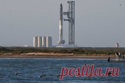 SpaceX перенесла испытание Starship. Компания SpaceX предпримет в четверг, 20 апреля, новую попытку испытать сверхтяжелую ракету. «Команды работают с расчетом на четверг, 20 апреля, в качестве даты первого теста корабля Starship и сверхтяжелой ракеты», — заявили в компании. Основатель SpaceX Илон Маск ранее анонсировал пуск на 17 апреля.