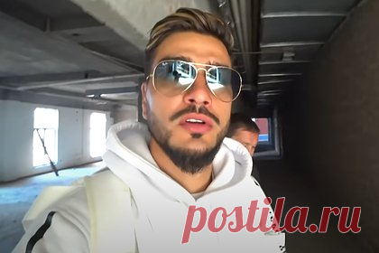 Известного блогера оштрафовали за дискредитацию российской армии. Тверской районный суд в Москве оштрафовал блогера, бывшего футболиста Евгения Савина (также известен как «КраСава») за дискредитацию российской армии. Его обязали выплатить 50 тысяч рублей. Ранее стало известно, что Савин еще в мае покинул Россию, объяснив это своей общественной позицией.