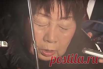 Приговоренная к казни убийца Черная вдова попросила о пересмотре дела. Приговоренная к смертной казни японка Тисако Какэхи по прозвищу Черная вдова попросила о пересмотре дела, прошение было подано в субботу в окружной суд Киото. Тисако Какэхи была осуждена в 2017 году за убийство четырех мужчин ради наследства. Для убийств ради наследства она использовала цианистый калий.