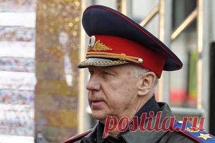 Глава Чечни наградил Бастрыкина орденом Кадырова. Глава Чечни Рамзан Кадыров и председатель Следственного комитета России Александр Бастрыкин обменялись наградами — глава республики вручил Бастрыкину орден Ахмата Кадырова, в то время как сам получил награду в виде медали «Доблесть и отвага». Бастрыкин прибыл в Чечню с рабочим визитом.