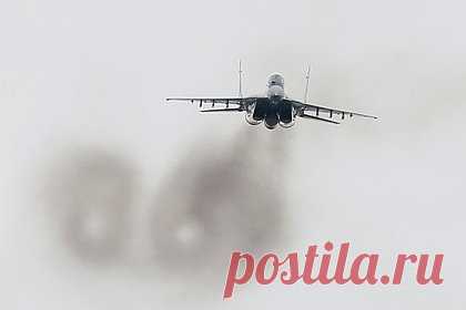 Минобороны заявило о поражении украинского МиГ-29. Средства противовоздушной обороны (ПВО) сбили украинский самолет МиГ-29 в зоне проведения спецоперации. Об этом журналистам сообщили в Минобороны. Там уточнили, что самолет Воздушных сил Украины был сбит в районе Алексеевки в Донецкой народной республике (ДНР). Силы ПВО также перехватили четыре снаряда HIMARS.