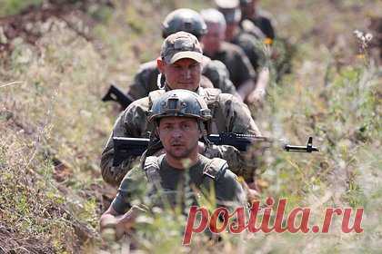 Стало известно о планах Зеленского оккупировать российские города. Зеленский выступал с предложением оккупировать российские приграничные села, пишет The Washington Post. В личной переписке с помощниками и военным командованием страны он рассчитывал, что украинская армия начнет наносить удары по территории России, одновременно перебрасывая внутрь ее границ сухопутные войска.